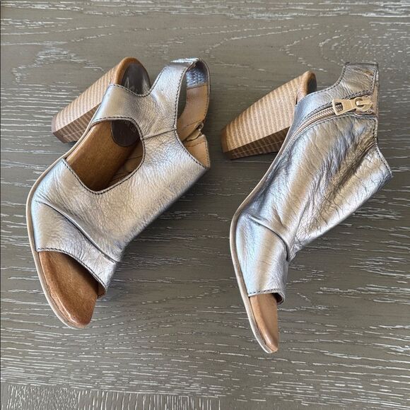 Miz Mooz Metallic Pewter Leather Heeled Sandals Open Toe Shoes Slingback Size 38 - Picture 3 of 12